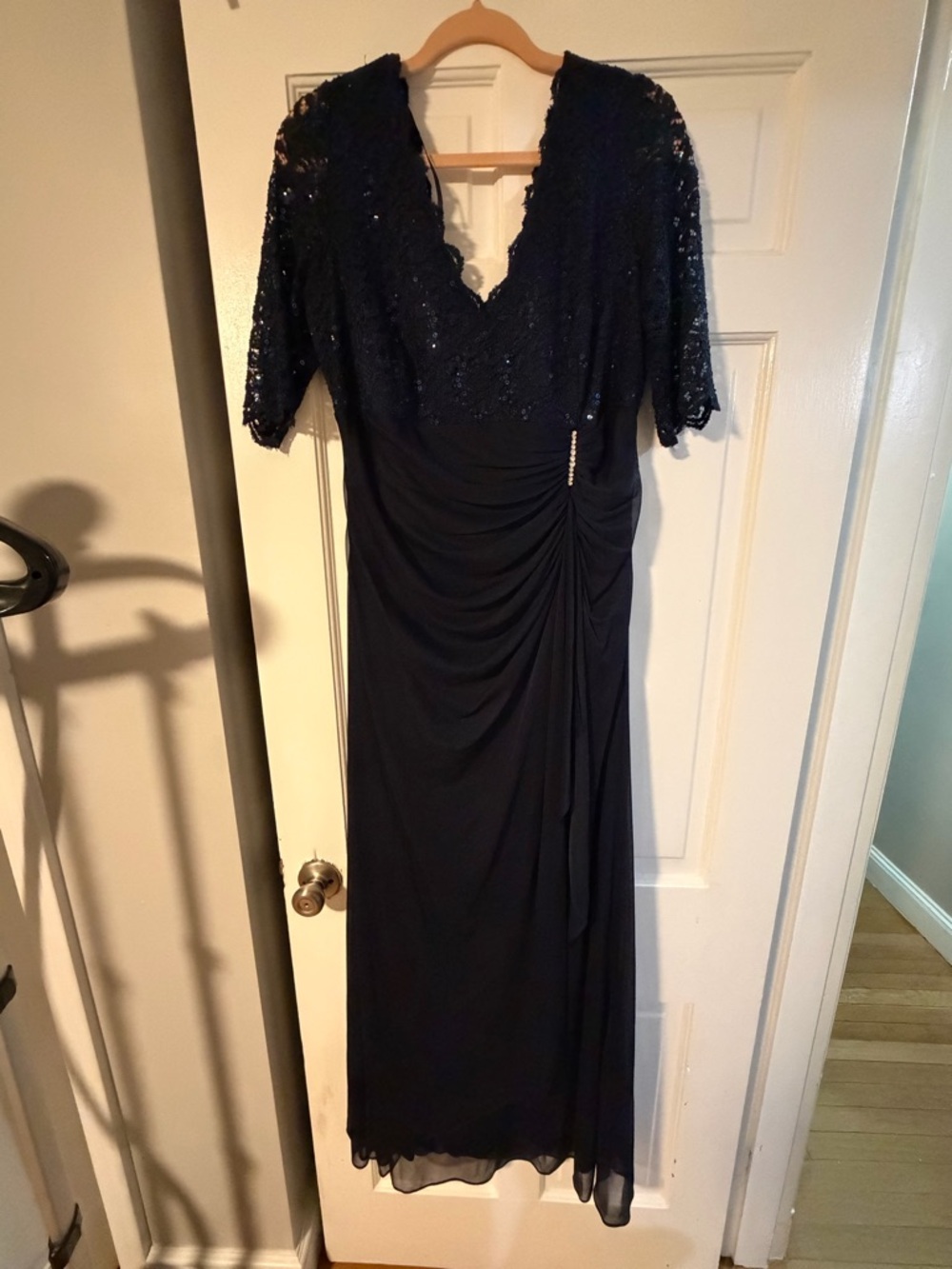Betsy & Adam Navy Blue Sequin Lace Ruched Evening Gown Dress 14W Formal Maxi